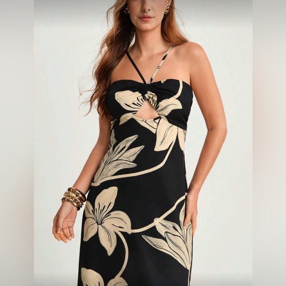Boho Tropical Flowy Dress - Picture 3 of 10